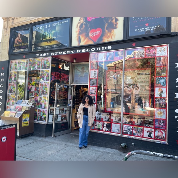 Meet me... - Picture 5 of 10